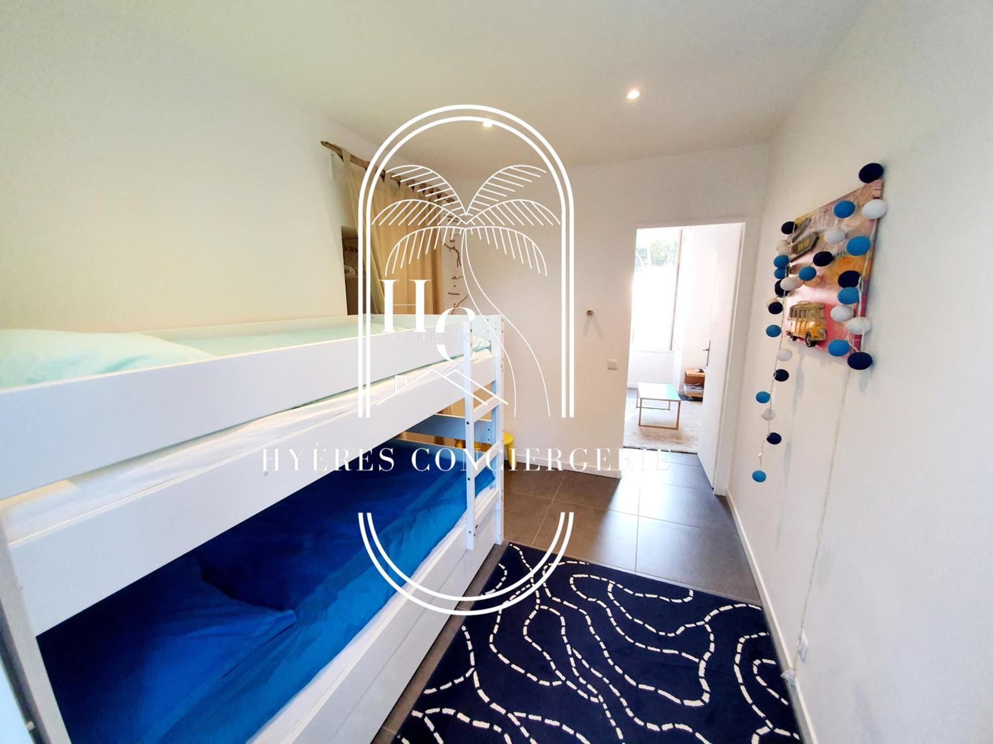 Petit Moulin-T3 Giens-Clim-Parking Apartment Hyeres Bagian luar foto